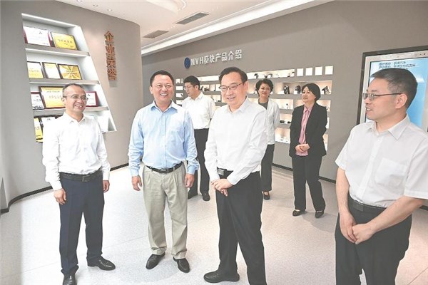 梁言顺在宣城市开展访企入村时强调 从严从实纠“四风”转作风树新风 切实把学习教育成果转化为高质量发展成效